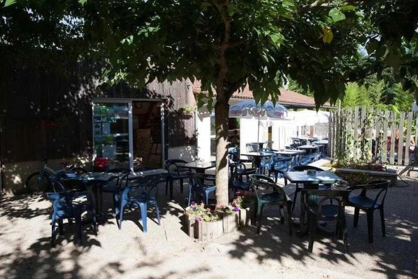 مكان تخييم Camping 4 Etoiles - Piscine - Ccaaagh Carennac