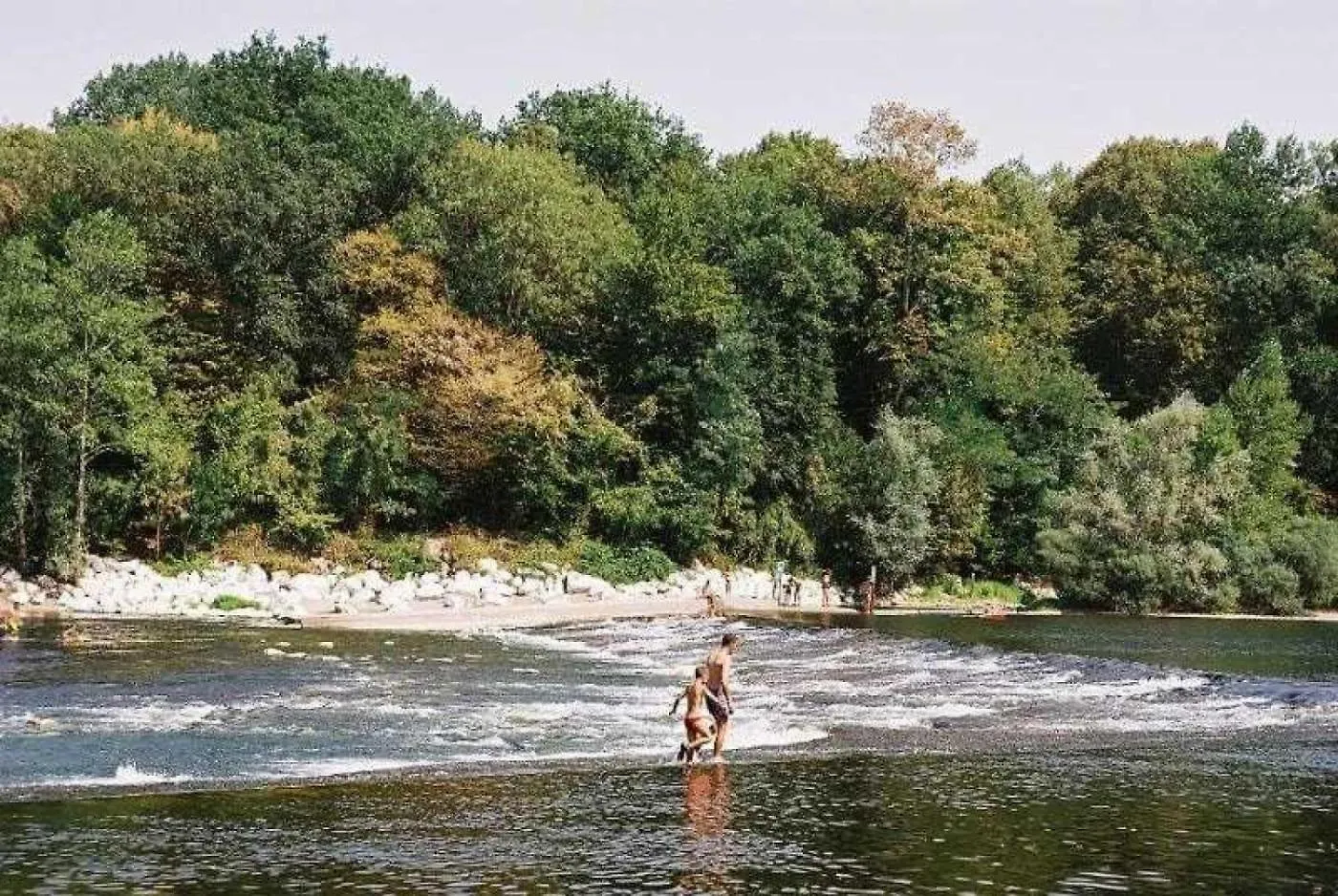 Camping 4 Etoiles - Piscine - Ccaaagh Carennac مكان تخييم